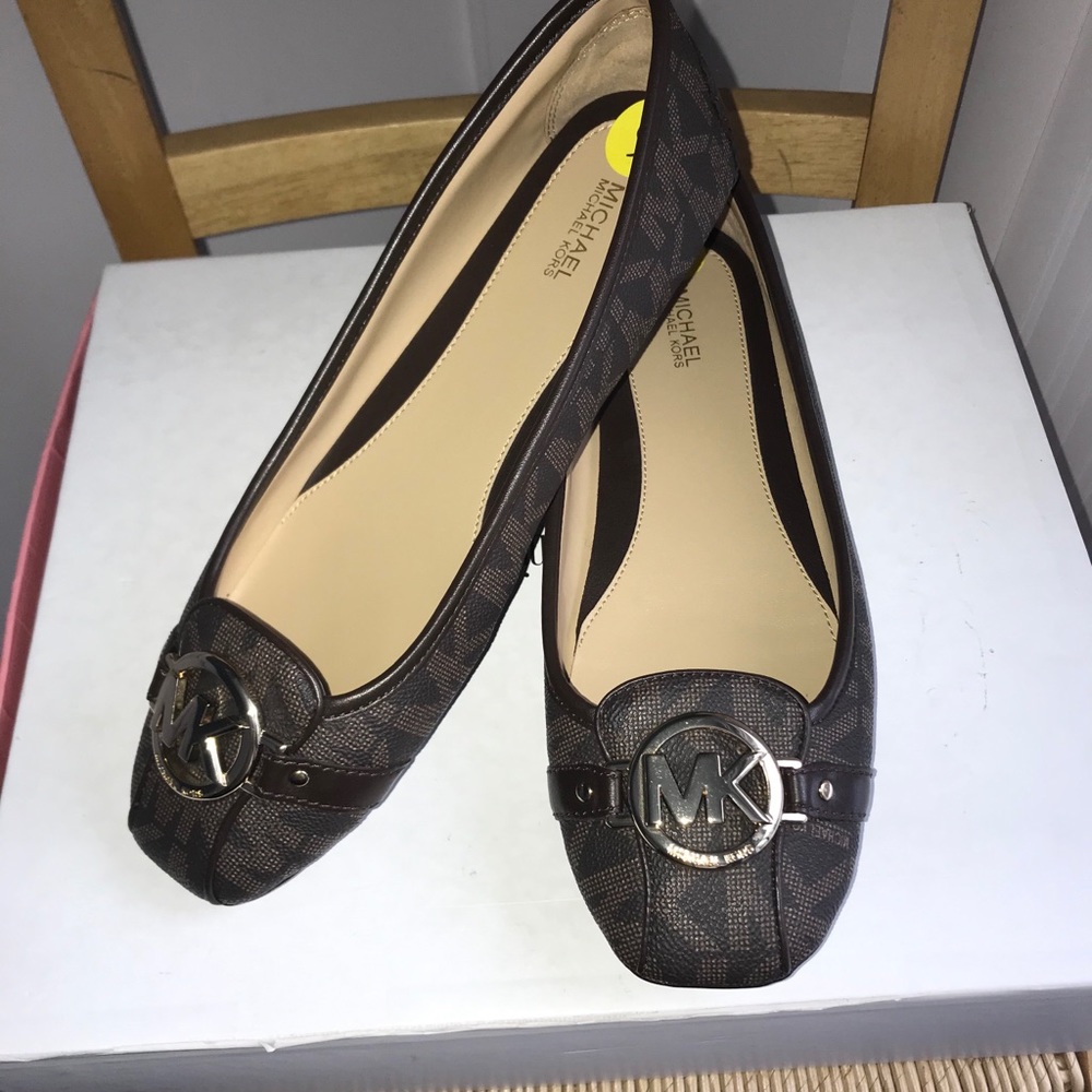Michael kors shoes - Picture 5 of 8